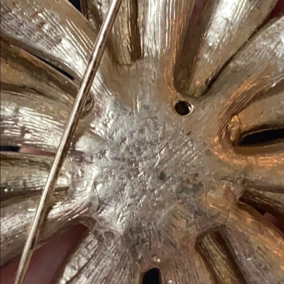 Vintage Crystal Beaded Flower Brooch - Picture 6 of 10